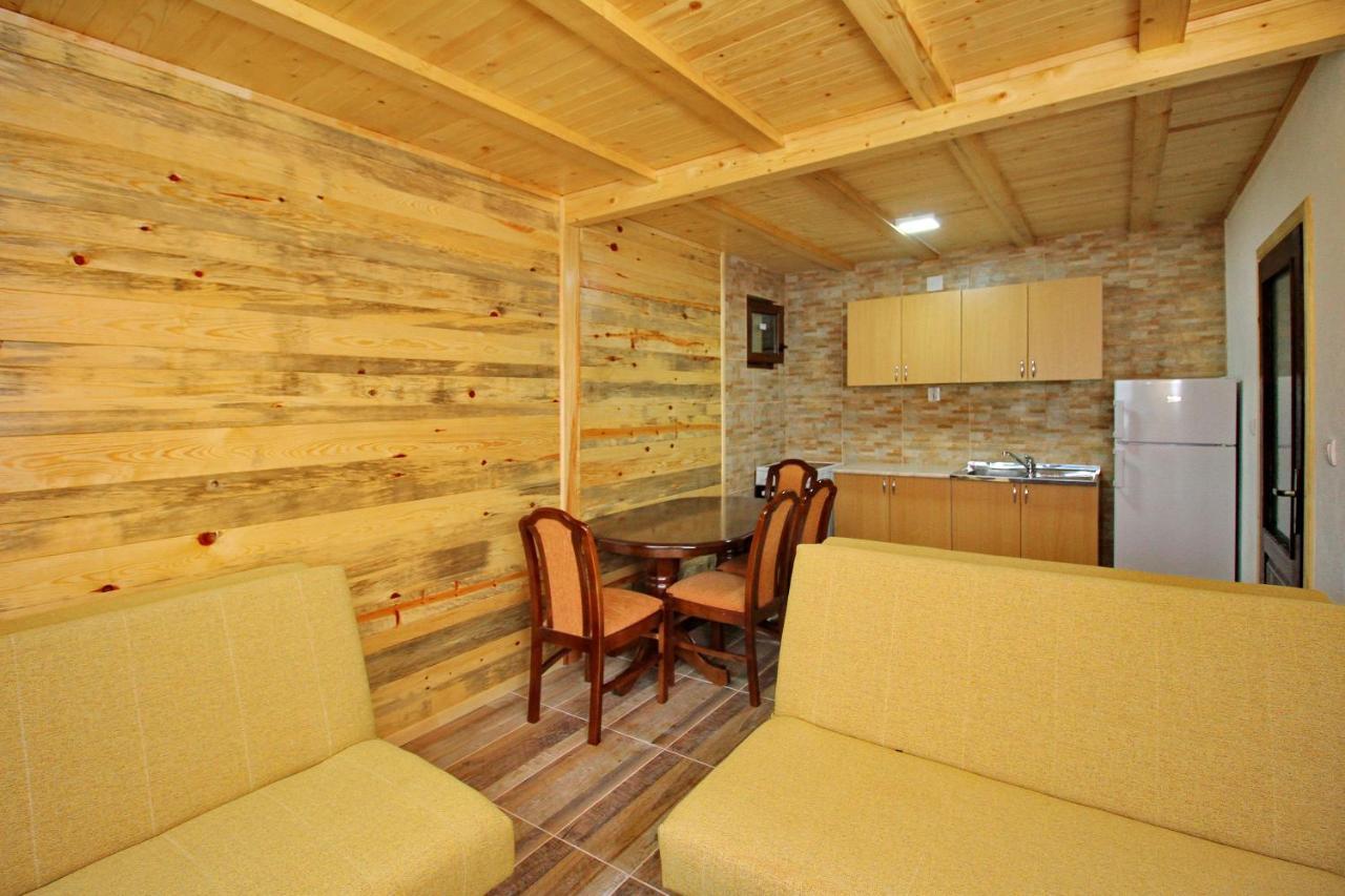 Tara Lake Apartments Jevtici 外观 照片