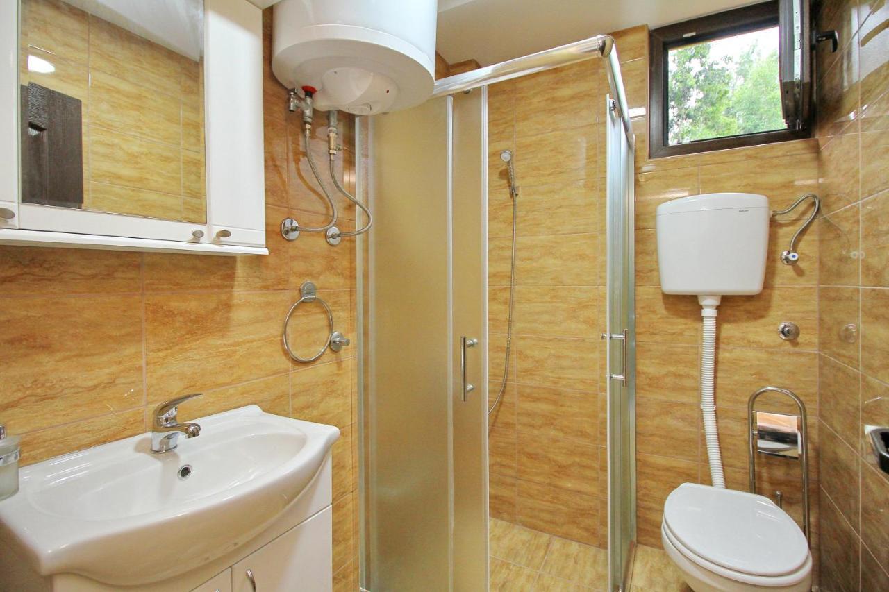 Tara Lake Apartments Jevtici 外观 照片
