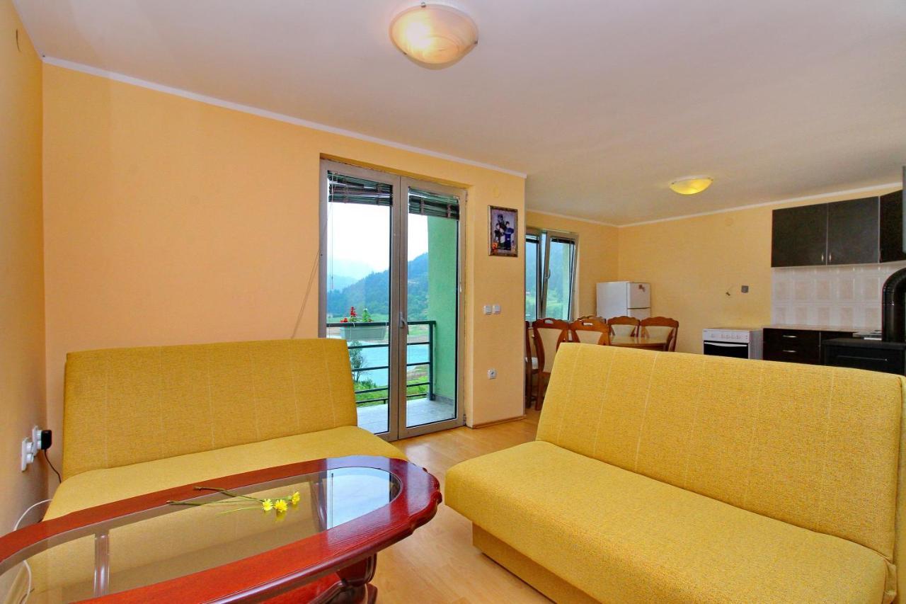 Tara Lake Apartments Jevtici 外观 照片