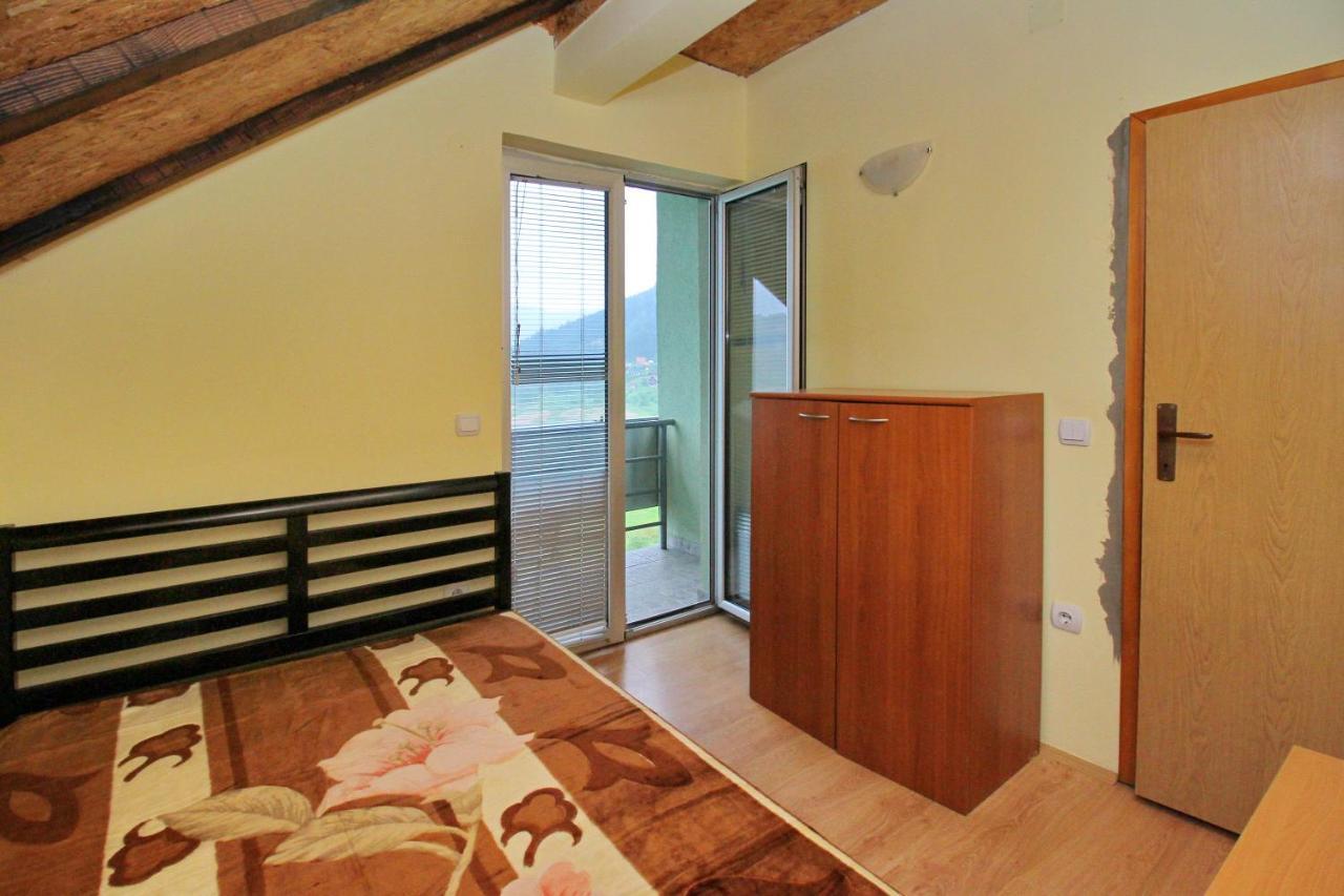 Tara Lake Apartments Jevtici 外观 照片