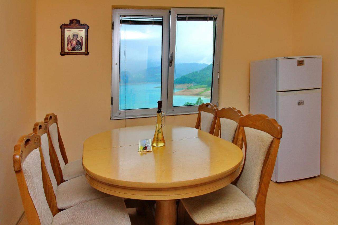 Tara Lake Apartments Jevtici 外观 照片