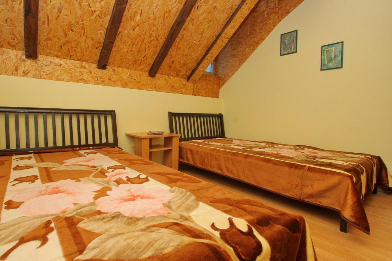 Tara Lake Apartments Jevtici 外观 照片