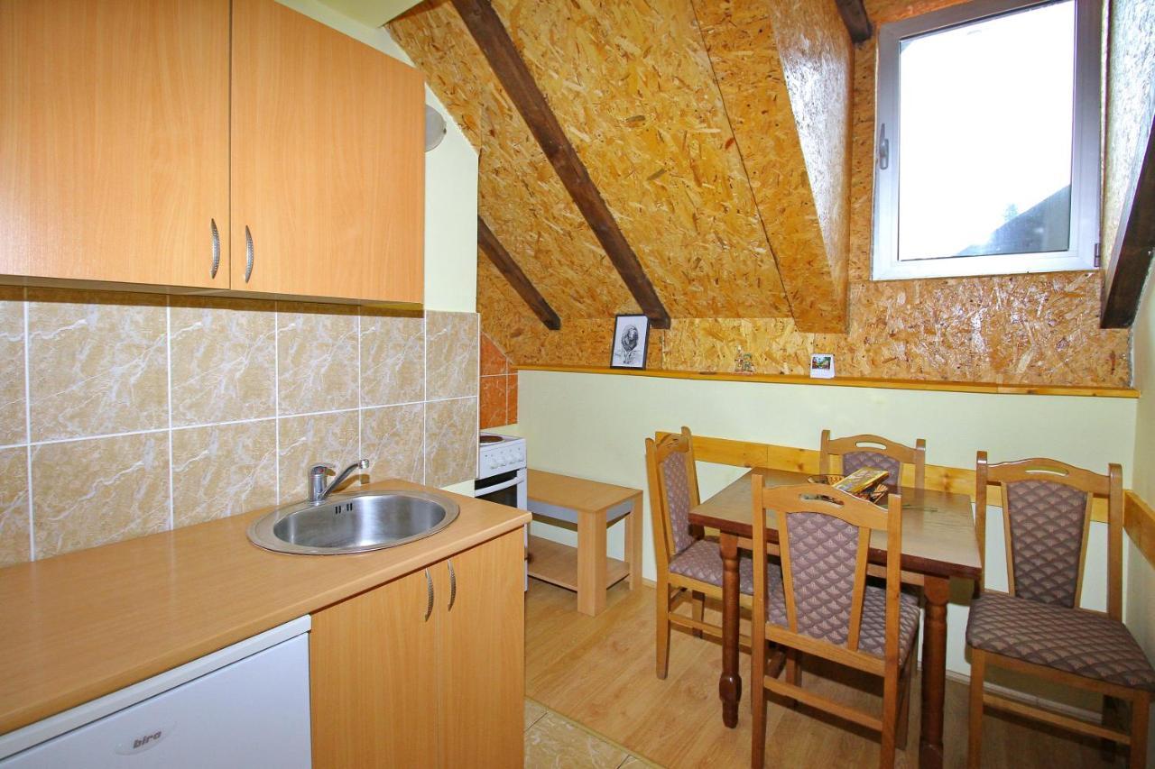 Tara Lake Apartments Jevtici 外观 照片