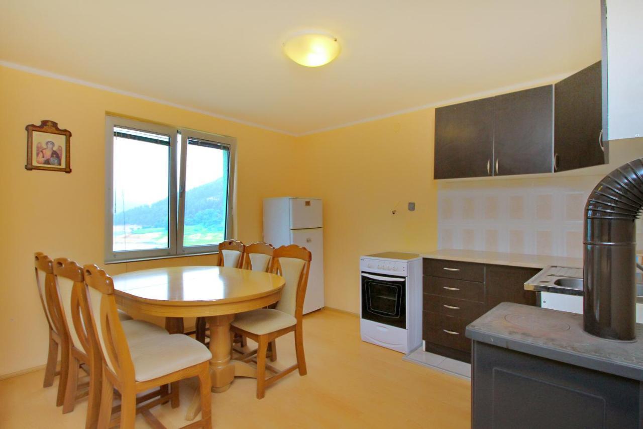 Tara Lake Apartments Jevtici 外观 照片